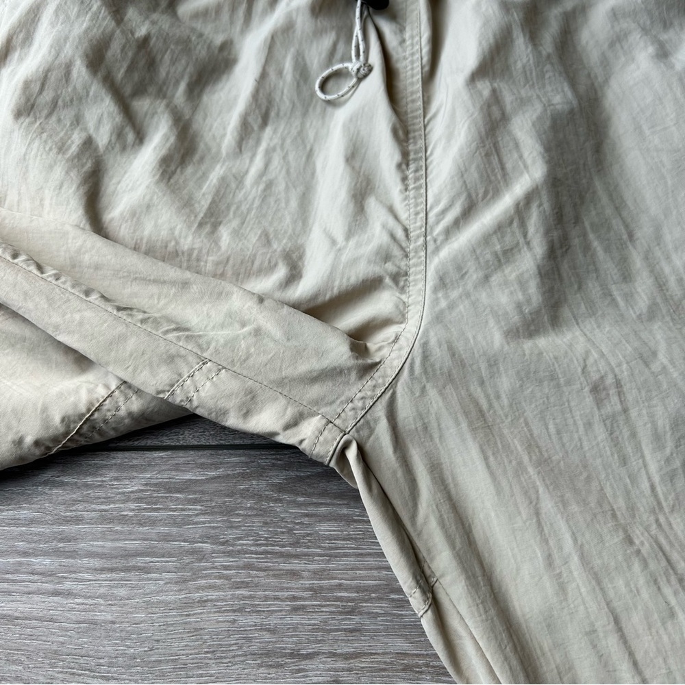 MEC Nylon Elastic Waist Straight Leg Tan Colour Outdoor Pants Made in Canada - Picture 6 of 16